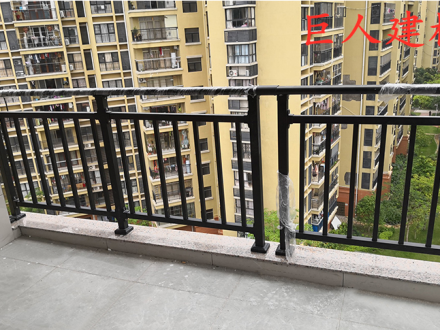 鋅鋼陽(yáng)臺(tái)護(hù)欄 